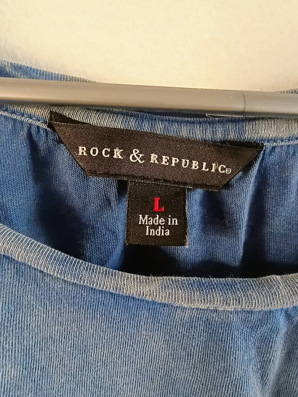 Rock & Republic Blue Studded Shoulder Chambray Style Cotton Top Large - Picture 2 of 6